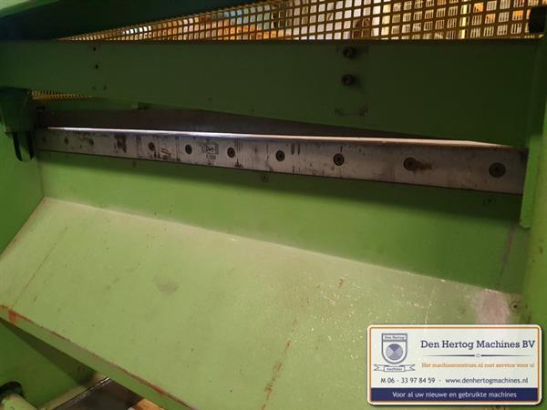 Grote foto hm cs 100 1060x1 25mm naamplaten drukwerk schaar knippen diversen overige diversen