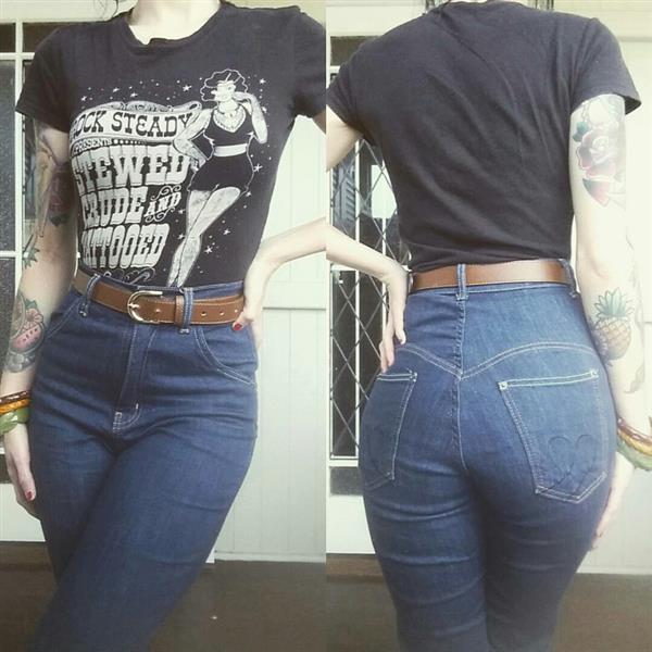 Grote foto lady k loves classic jeans. kleding dames broeken en pantalons