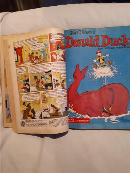 Grote foto afgeprijsd. strips. ingebonden donald ducks uit 1968 boeken overige boeken