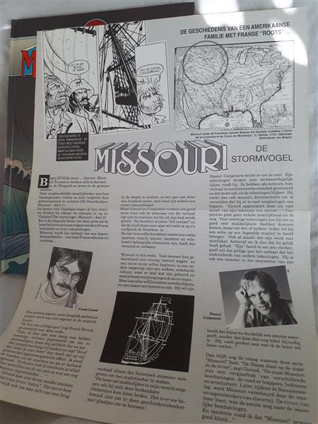 Grote foto afgeprijsd. strip. missouri 2. de stormvogel. 1e druk. hardcover. plus bijlage uitgeverij. zie foto boeken stripboeken