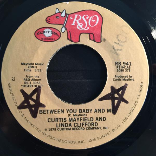 Grote foto curtis mayfield and linda clifford between you baby and me muziek en instrumenten platen elpees singles