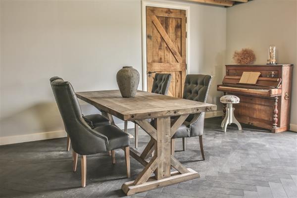 Grote foto nu een geleefde kloostertafel in luxe uitvoering huis en inrichting eettafels