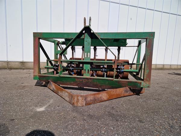 Grote foto thilot mechanische zaaimachine voor 5 rijen agrarisch zaaimachines