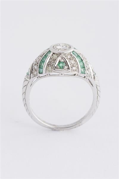 Grote foto wit gouden ring met smaragd en briljant kleding dames sieraden