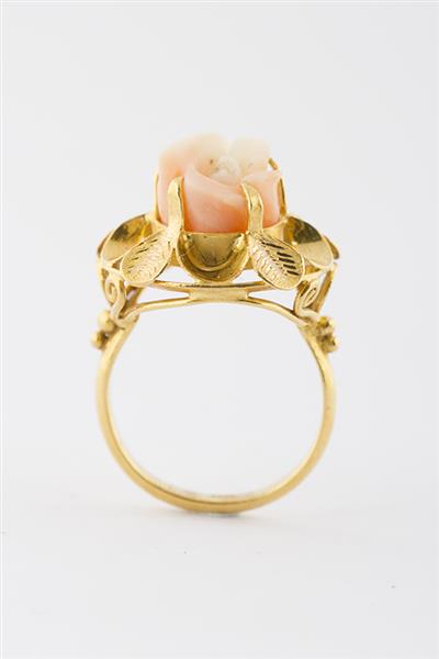 Grote foto gouden ring met koraal kleding dames sieraden