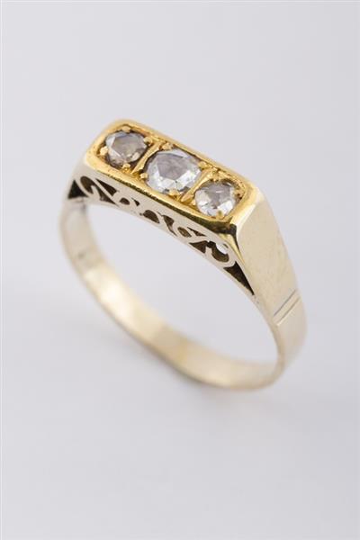 Grote foto 9 krt. rij ring met diamanten kleding dames sieraden