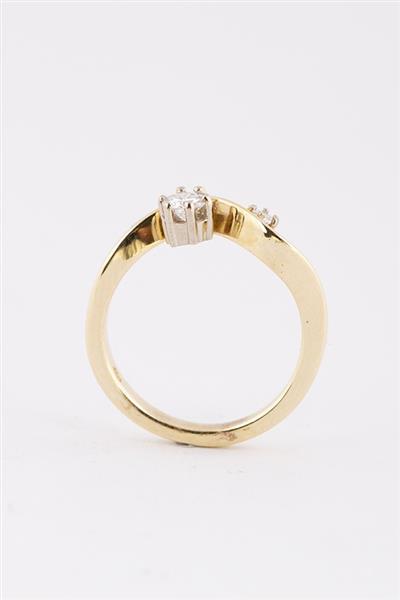 Grote foto gouden slag ring met 2 briljanten kleding dames sieraden