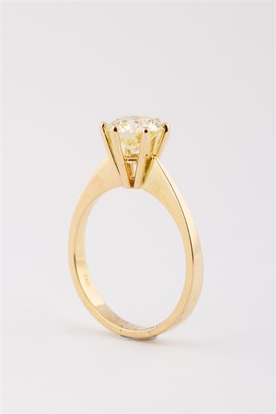 Grote foto gouden solitair ring met een briljant kleding dames sieraden
