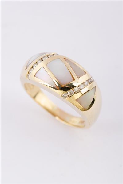 Grote foto gouden ring met parelmoer en briljanten kleding dames sieraden
