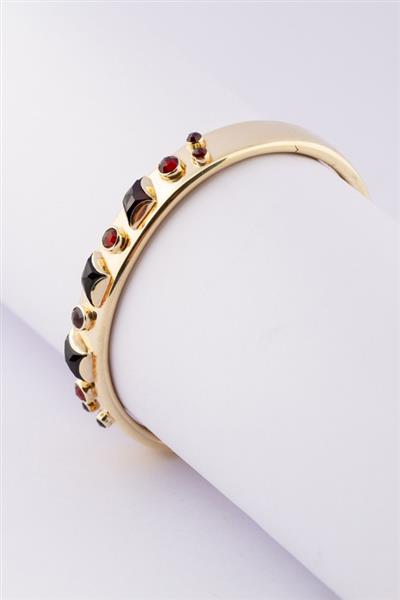 Grote foto gouden slaven armband en granaten kleding dames sieraden