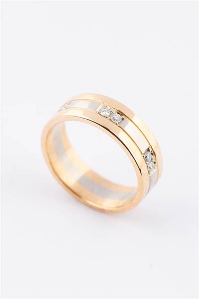 Grote foto wit geel gouden ring met briljanten kleding dames sieraden