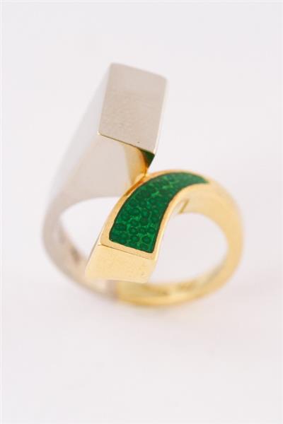 Grote foto wit geel gouden slag ring met groen emaille kleding dames sieraden