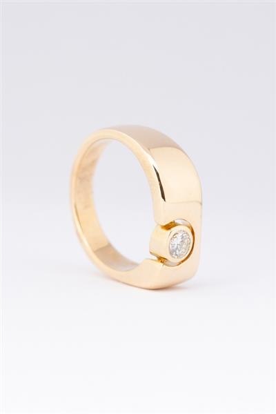 Grote foto massieve gouden heren ring met een briljant kleding dames sieraden