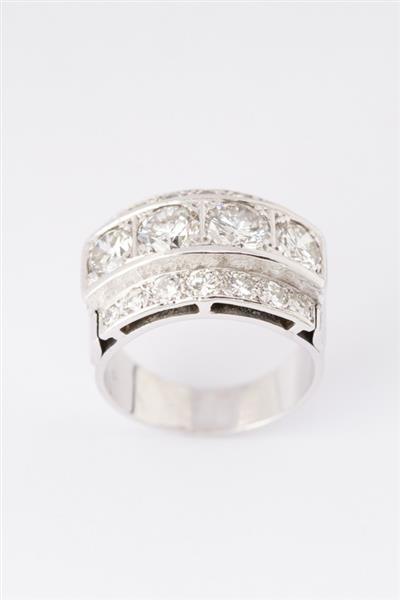 Grote foto wit gouden band ring met briljanten. ca. 3.2 ct. kleding dames sieraden