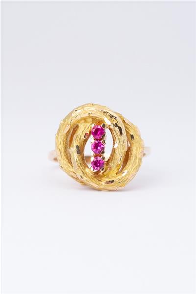 Grote foto gouden ring met robijnen kleding dames sieraden