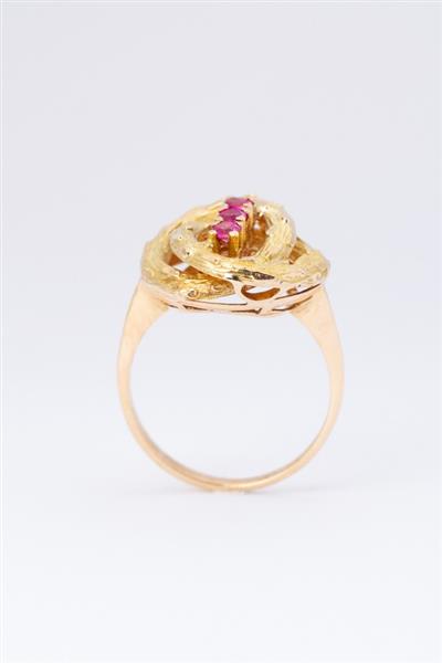 Grote foto gouden ring met robijnen kleding dames sieraden