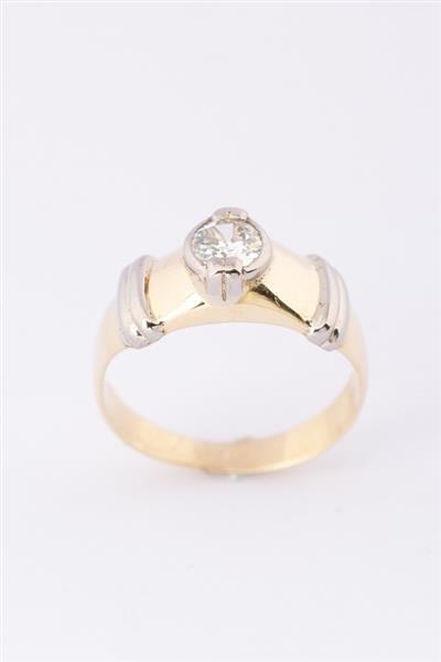 Grote foto gouden bicolor ring met een briljant kleding dames sieraden