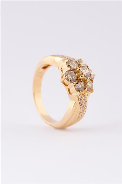 Grote foto gouden entourage ring met briljanten en diamanten kleding dames sieraden