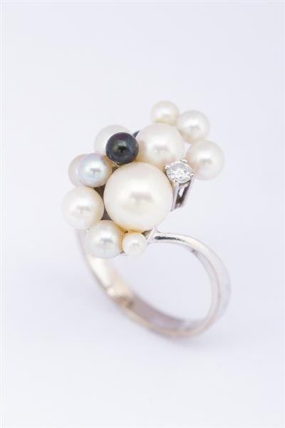 Grote foto wit gouden ring met parels en een briljant kleding dames sieraden