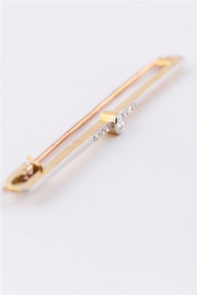 Grote foto wit geel gouden brochette met een briljant en roos geslepen diamanten kleding dames sieraden