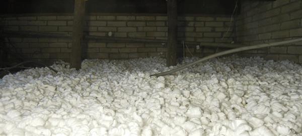 Grote foto vloerisolatie isolatiechips doe het zelf en verbouw isolatie en afdichting