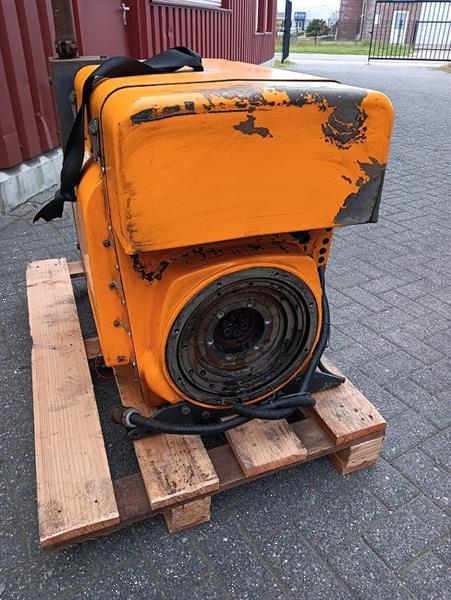 Grote foto hatz silentpack 3 clinder type 3l41c dieselmotor agrarisch tractor onderdelen