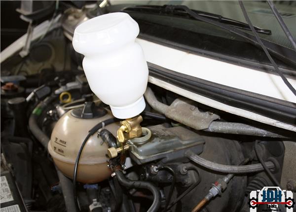 Grote foto vulfles voor remmen ontluchten 1l ks 2302 auto diversen autosport onderdelen