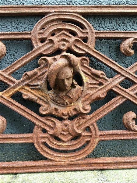 Grote foto balkon scheeps reling raamrek cast iron rust. tuin en terras hekken en schuttingen