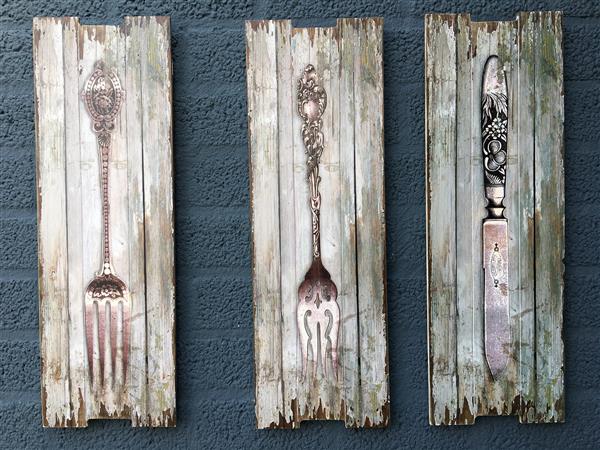 Grote foto set van 3 houten design borden met bestek afbeeldingen. huis en inrichting woningdecoratie