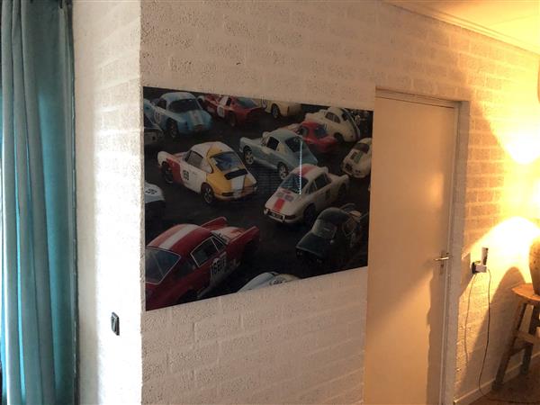 Grote foto wanddecoratie kunst op glas full color oldtimer porsche zeer fraai tuin en terras tuindecoratie