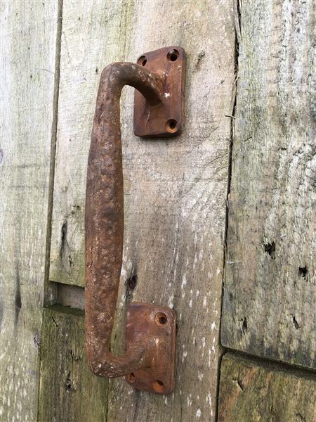 Grote foto deurgreep round base van massief ijzer groot rust bruin gecoat. doe het zelf en verbouw materialen en producten