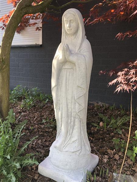 Grote foto moeder maria mother mary groot vol stenen beeld. tuin en terras tuindecoratie