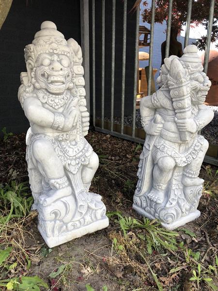 Grote foto set tempelwachters poortwachters balinese krijgers tuin en terras tuindecoratie