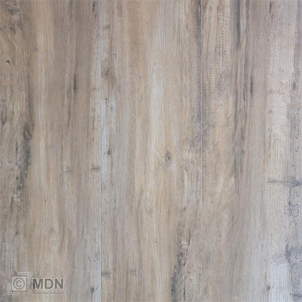 Grote foto keramische houtlook tegels met noten hout structuur 120x30 cm 1 08m doe het zelf en verbouw tegels