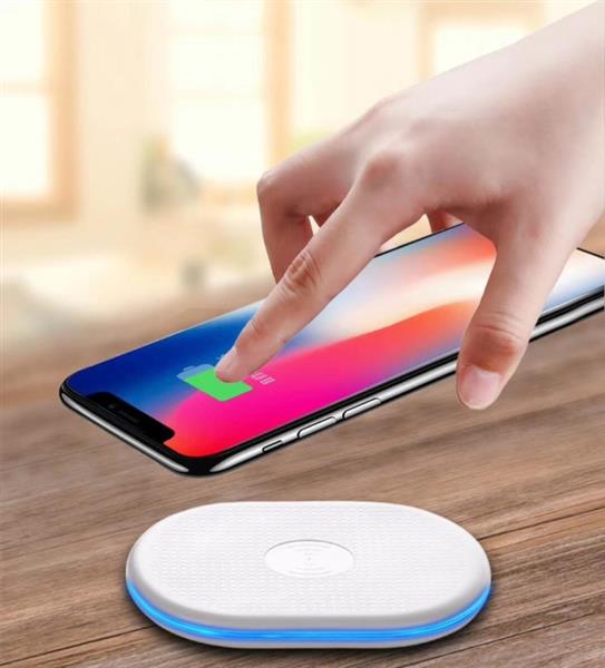 Grote foto draadloze oplader opladen pad draadloos lader wireless zwart wit telecommunicatie opladers en autoladers