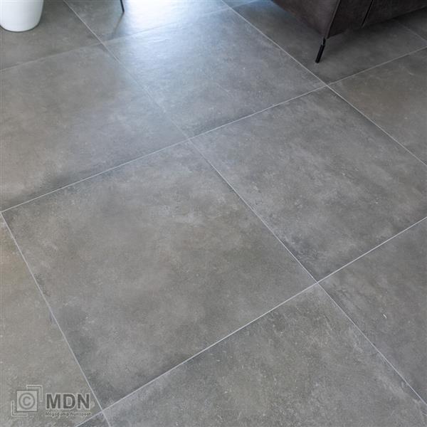 Grote foto vloertegels betonlook smoke 80x80 cm 1 28m doe het zelf en verbouw tegels