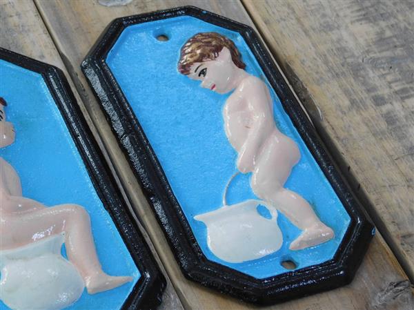 Grote foto set van tekens voor de wc deur gietijzer geschilderd man vrouw doe het zelf en verbouw materialen en producten