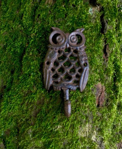 Grote foto garderobe haak op basis van een uil metaal gietijzer tuin en terras tuindecoratie