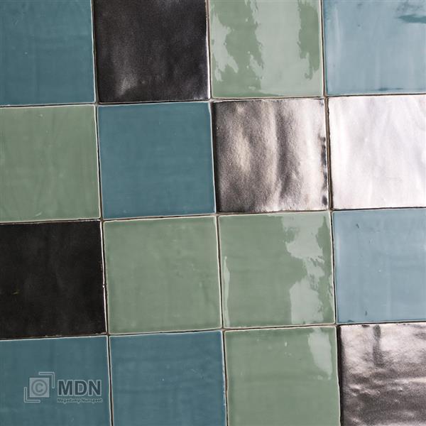 Grote foto platinum metallic groen en blauw mix handvorm tegels 13x13 doe het zelf en verbouw tegels