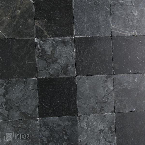 Grote foto turks marmer zwart getrommeld 10x10 met hardsteen olie doe het zelf en verbouw tegels
