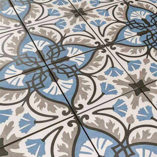 Grote foto keramische portugese vloertegels 20x20 bloem motief blauw grijs zwart en wit doe het zelf en verbouw tegels