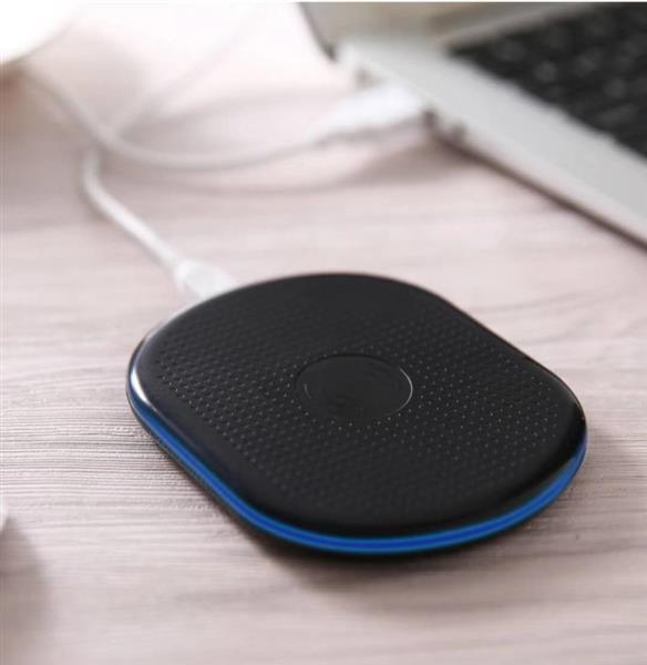 Grote foto draadloze oplader opladen pad draadloos lader wireless zwart wit telecommunicatie opladers en autoladers