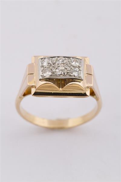 Grote foto gouden d mod retro ring met briljanten sieraden tassen en uiterlijk ringen voor haar