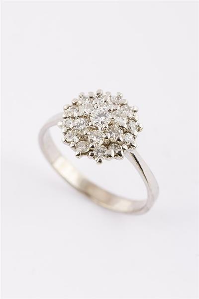 Grote foto wit gouden dubbele entourage ring met 19 briljanten sieraden tassen en uiterlijk ringen voor haar