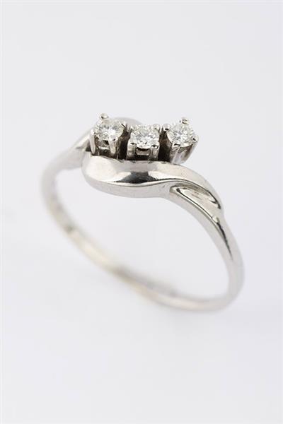 Grote foto wit gouden slag ring met briljanten sieraden tassen en uiterlijk ringen voor haar