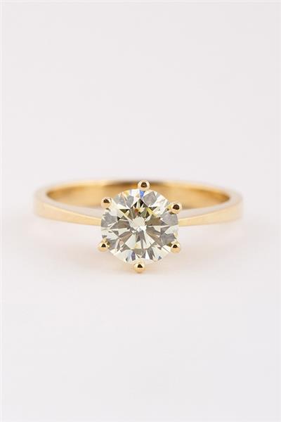 Grote foto gouden solitair ring met een briljant sieraden tassen en uiterlijk ringen voor haar