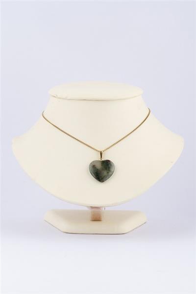 Grote foto mosagaat hart hanger aan gouden collier sieraden tassen en uiterlijk kettingen