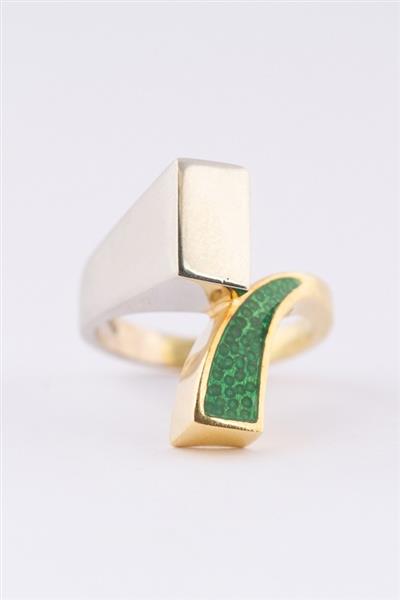 Grote foto wit geel gouden slag ring met groen emaille sieraden tassen en uiterlijk ringen voor haar