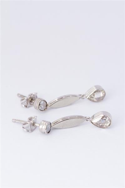 Grote foto wit gouden oorhangers met in elk roos geslepen diamanten in zilver gezet sieraden tassen en uiterlijk oorbellen