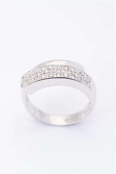 Grote foto wit gouden slag ring met 30 briljanten sieraden tassen en uiterlijk ringen voor haar